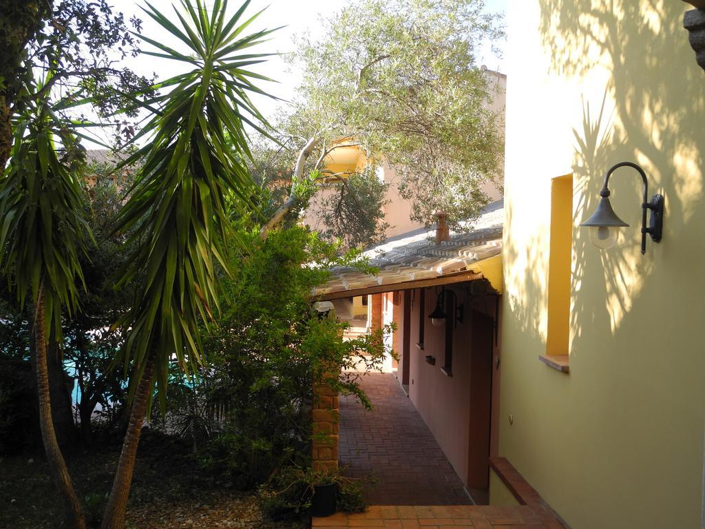 Hotel San Pantaleo Exteriér fotografie